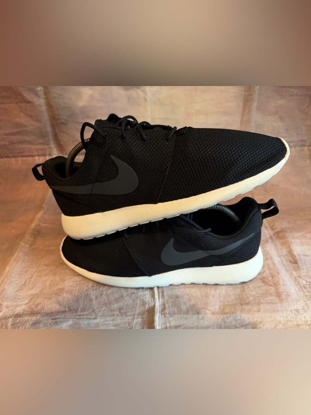 Nike Roshe Run men’s size 11.5